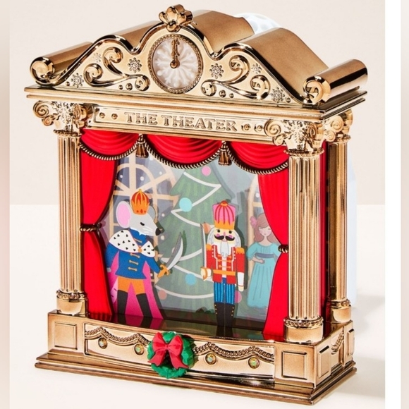 Bath & Body Works Other - Nwt Bath & Bath Works Wallflower Nutcracker Holiday Projector Plug In